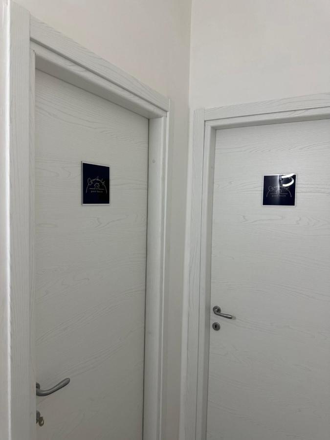 Garibaldi Guest House 那不勒斯 外观 照片